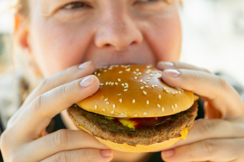 Co najmniej 20 nowotworów ma związek z otyłością, a u kobiet ryzyko jest aż trzykrotnie wyższe. "Najlepszą profilaktyką jest dieta śródziemnopolska”