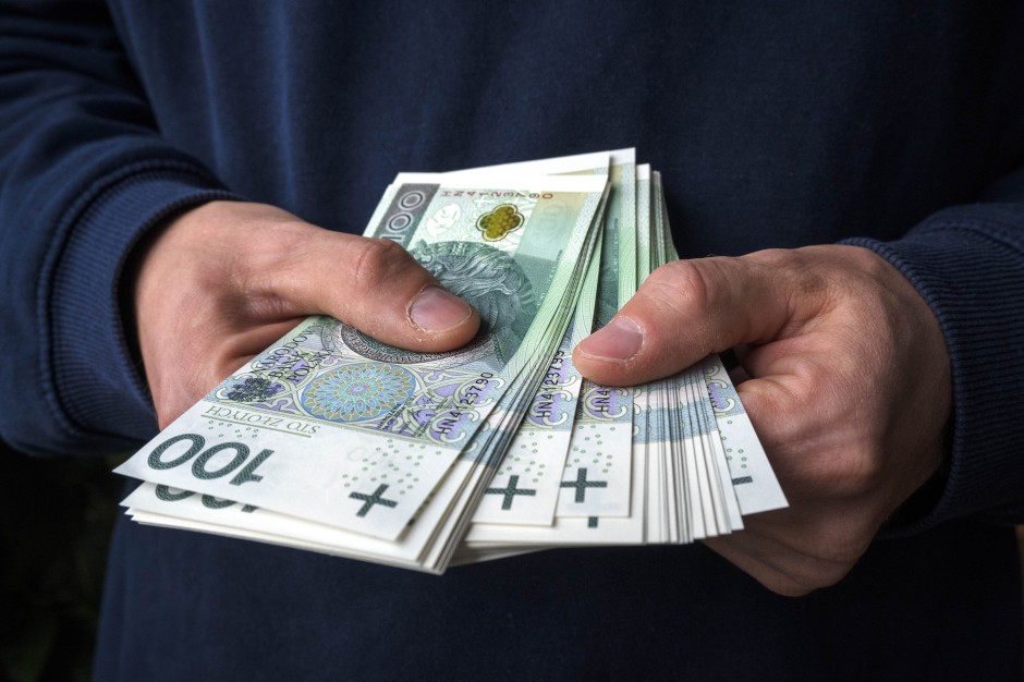 2700 zł na koncie co miesiąc. Dodatek dla nowej grupy osób