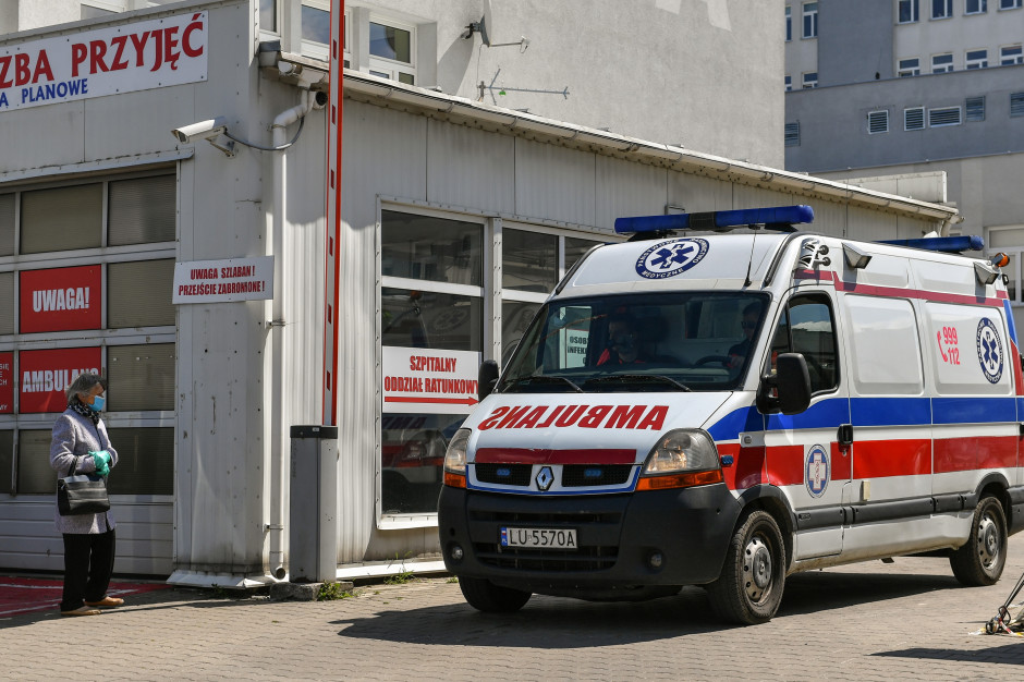 Dwie osoby zwolnione, zawiadomienie do prokuratury i 30 tys. zł. kary dla szpitala w Lublinie po śmierci pacjenta