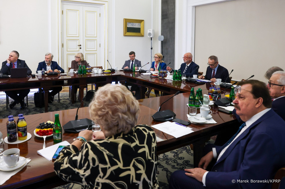 Wynagrodzenia lekarzy u prezydenta. Rada Zdrowia dyskutowała nad ministerialnym pakietem