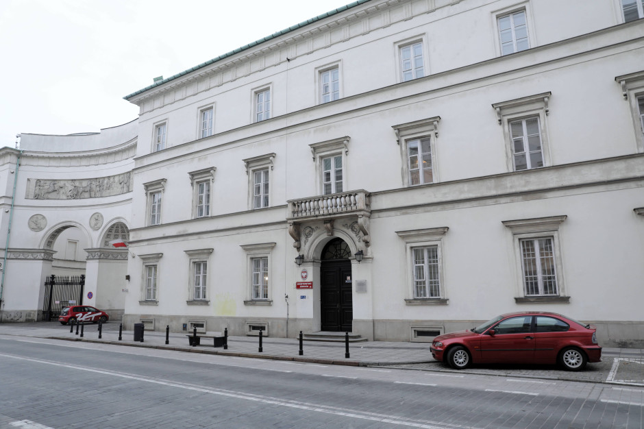 "Lalka" hitem Netfliksa. Mało kto pamięta, iż "występuje" w niej też Ministerstwo Zdrowia