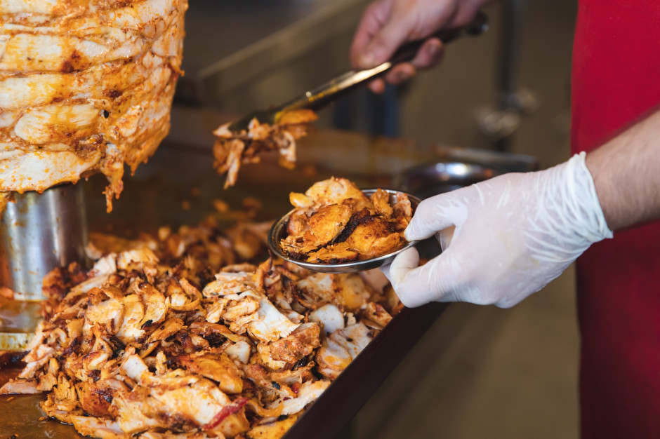 Tak oszukuje nas branża gastronomiczna. Test kebabów ujawnił prawdę