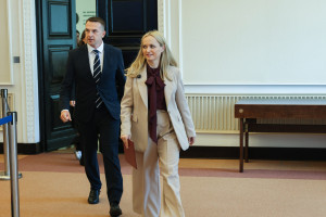 Limity wynagrodzeń przyjęte przez rząd.