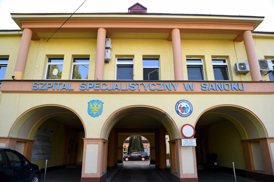Awantura w Sanoku. Szpital tonie w długach, pielęgniarki protestują. Jest decyzja starosty