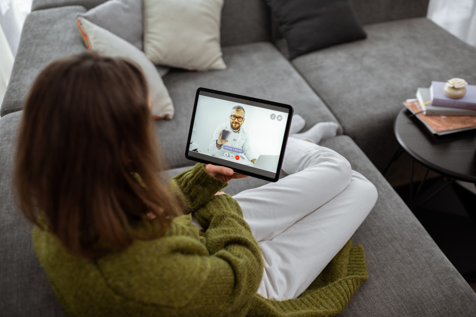 Technologia już jest, ale system nie nadąża. Co blokuje telemedycynę w Polsce?