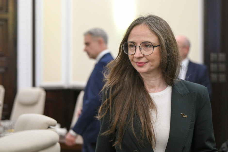 Dodatkowe dni wolne dla rodziców nastolatków. Rząd wciela plan w życie