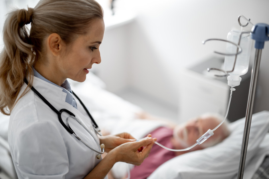 Koniec z 7 godzinami i 35 minutami pracy? Pielęgniarki obawiają się zmian