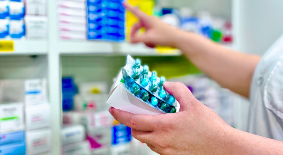 Tragiczna pomyłka farmaceutki. Zamiast 14 tabletek wydała 98. Pacjent zmarł