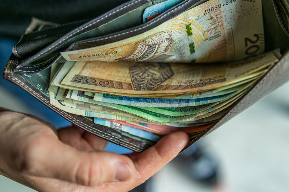 Od 1 stycznia kilkaset złotych więcej do emerytury. Nie każdy dostanie tyle samo