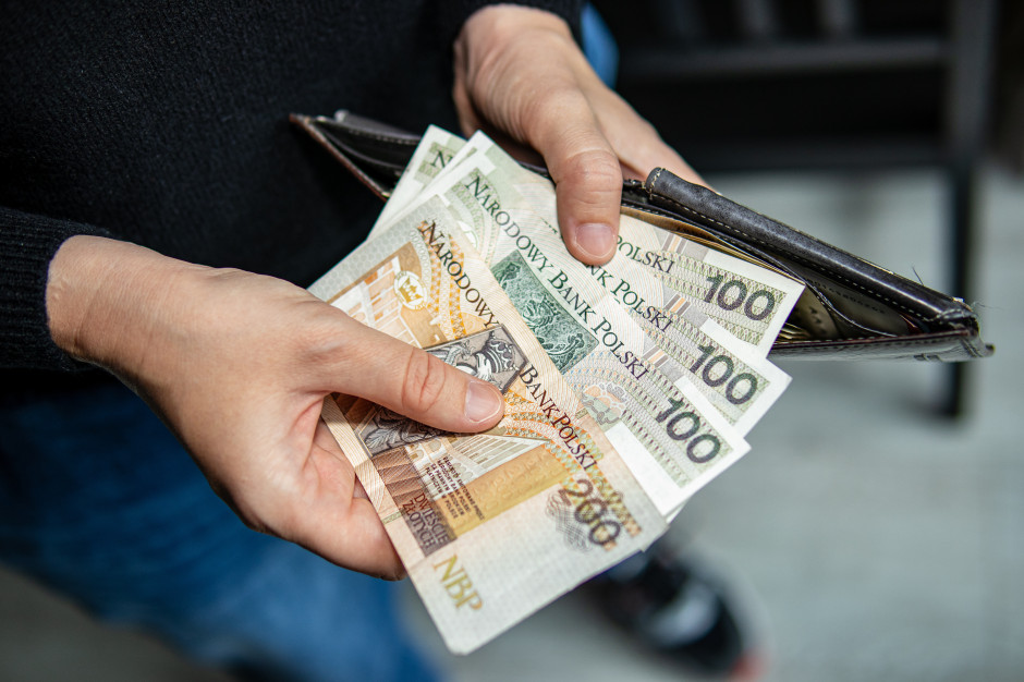 Zmiana w wypłatach emerytur i rent już pewna. Emeryci przecierają oczy ze zdziwienia
