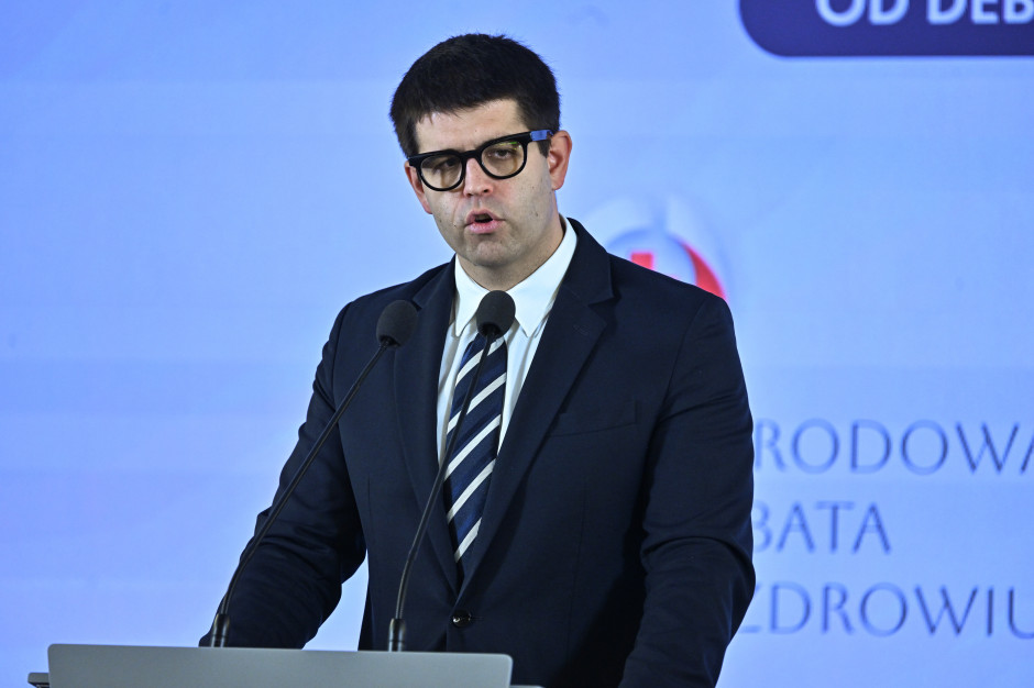 Dopłaty do leczenia jedną ze ścieżek. Szef samorządu lekarzy chce kilku wariantów reformy